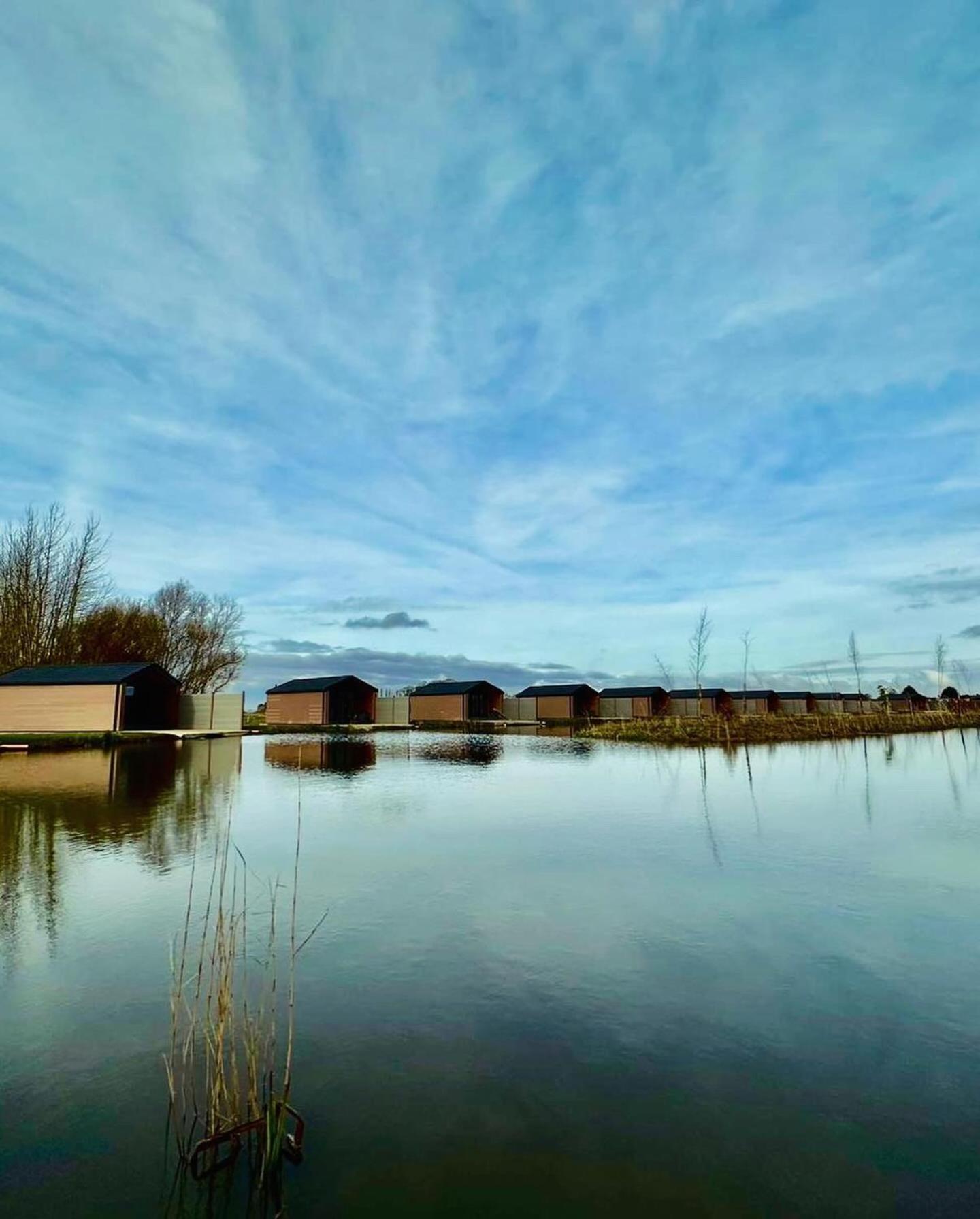 Lakeside Fishing Retreats Бостон Номер фото